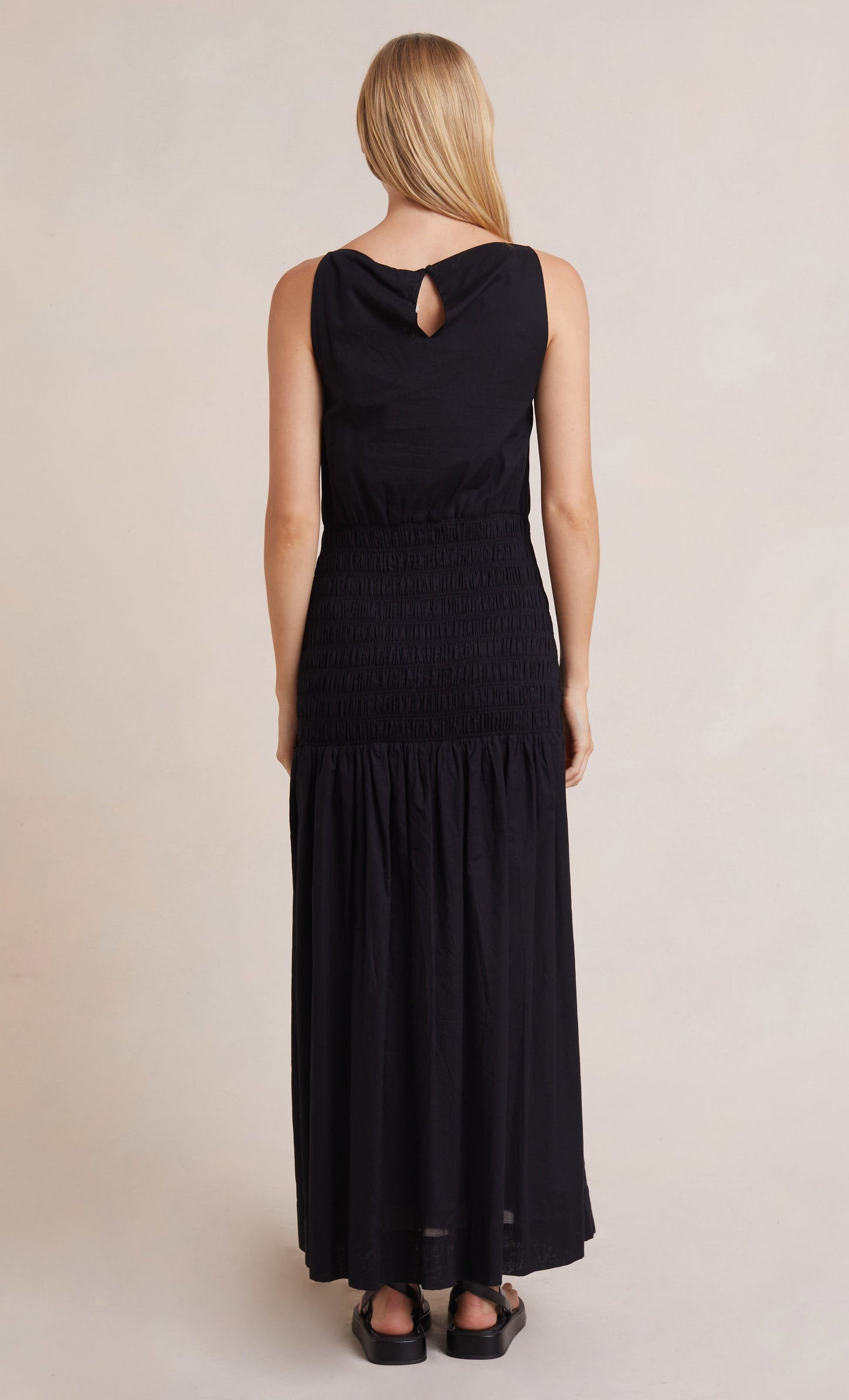 Novia Dress