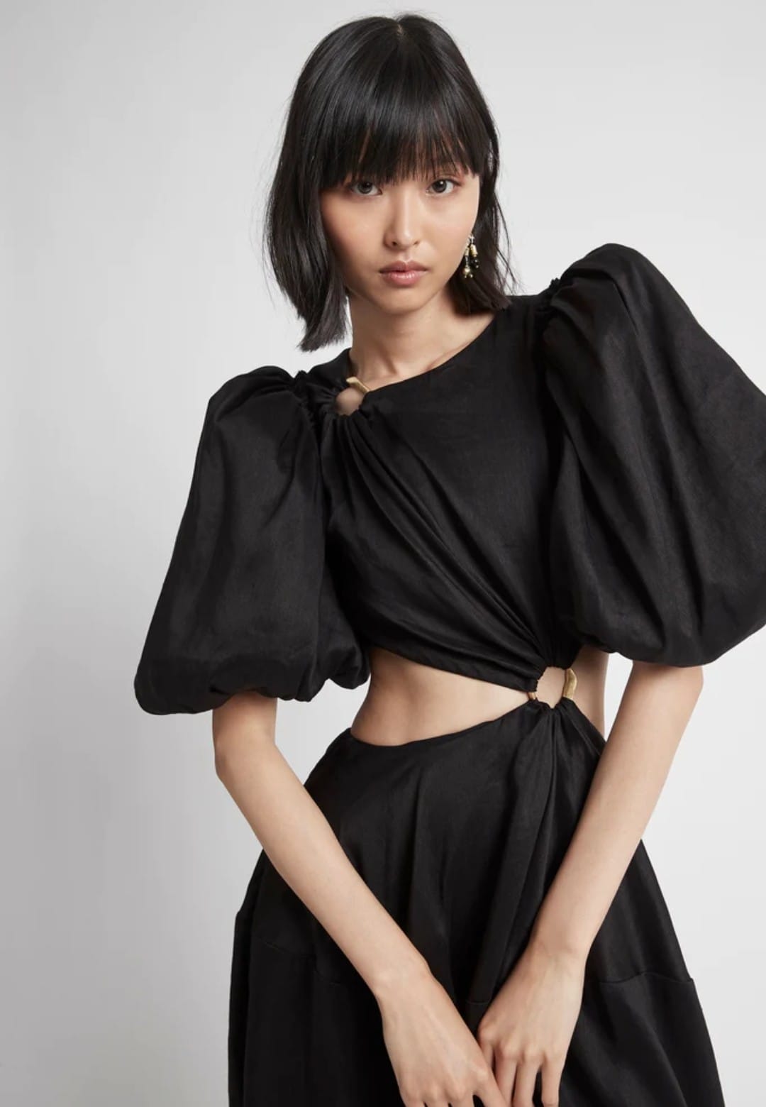 Vanades Cut Out Ring Midi Dress - Black